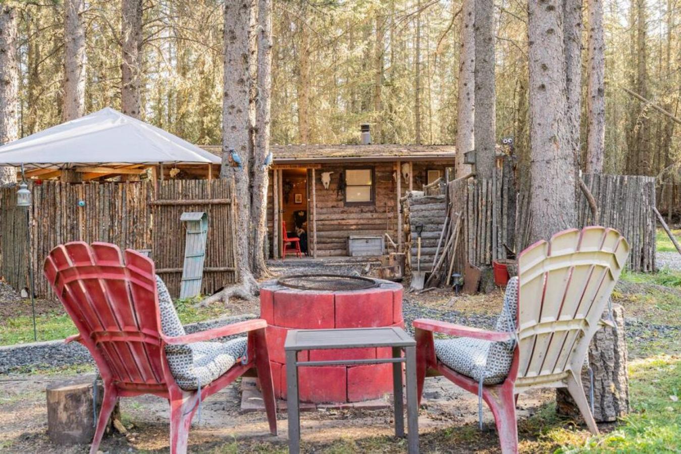 Rustic Cozy Cabin With Hot Tub Bragg Creek Eksteriør billede